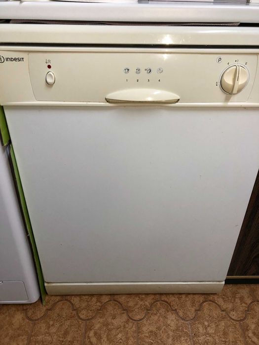 Máquina de Lavar Loiça em excelente estado