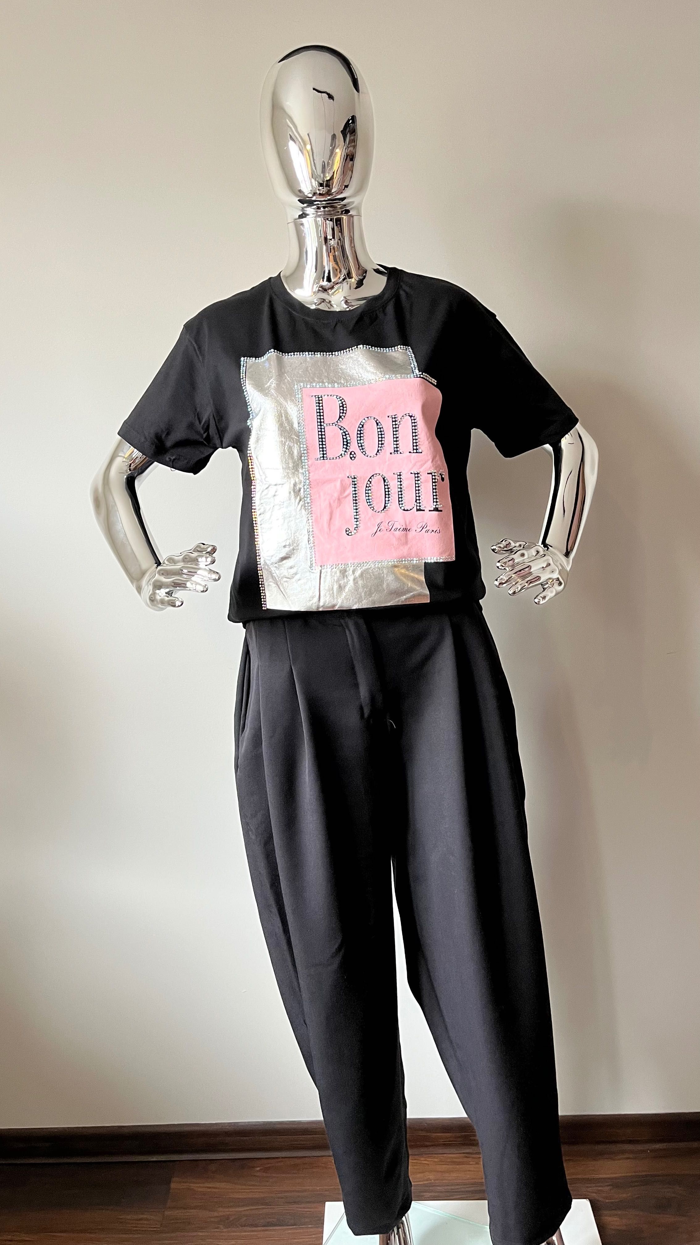 T-shirt z napisem ''Bonjour''