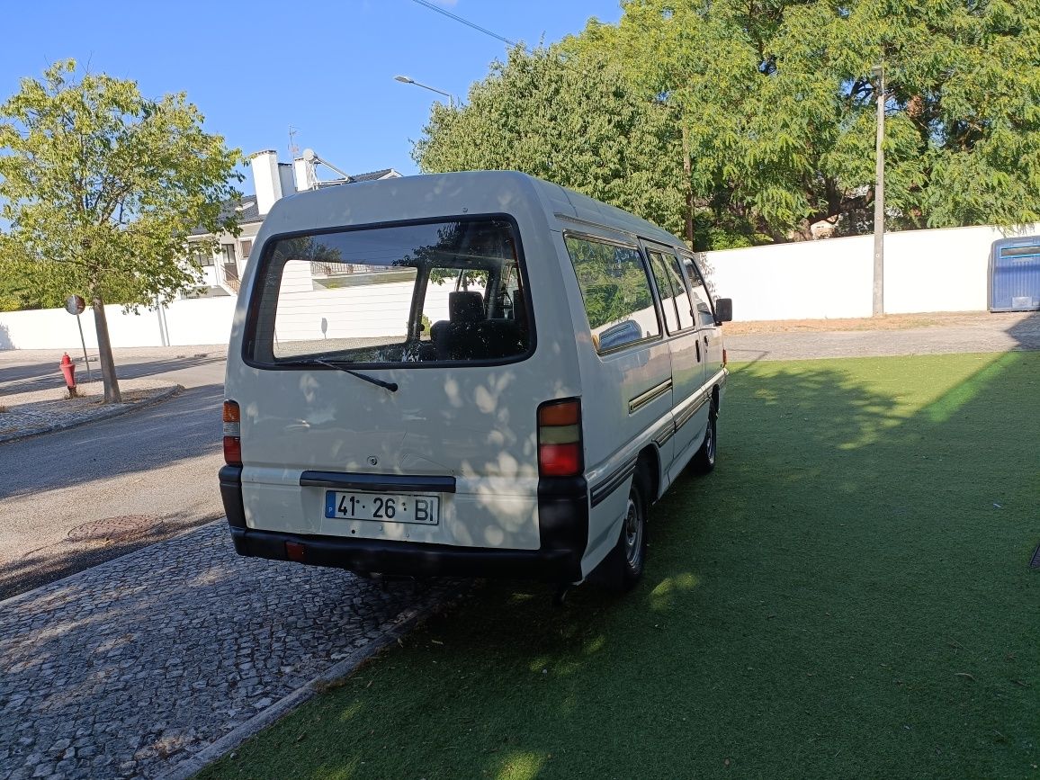 Mitsubishi L300 2.5 C.C