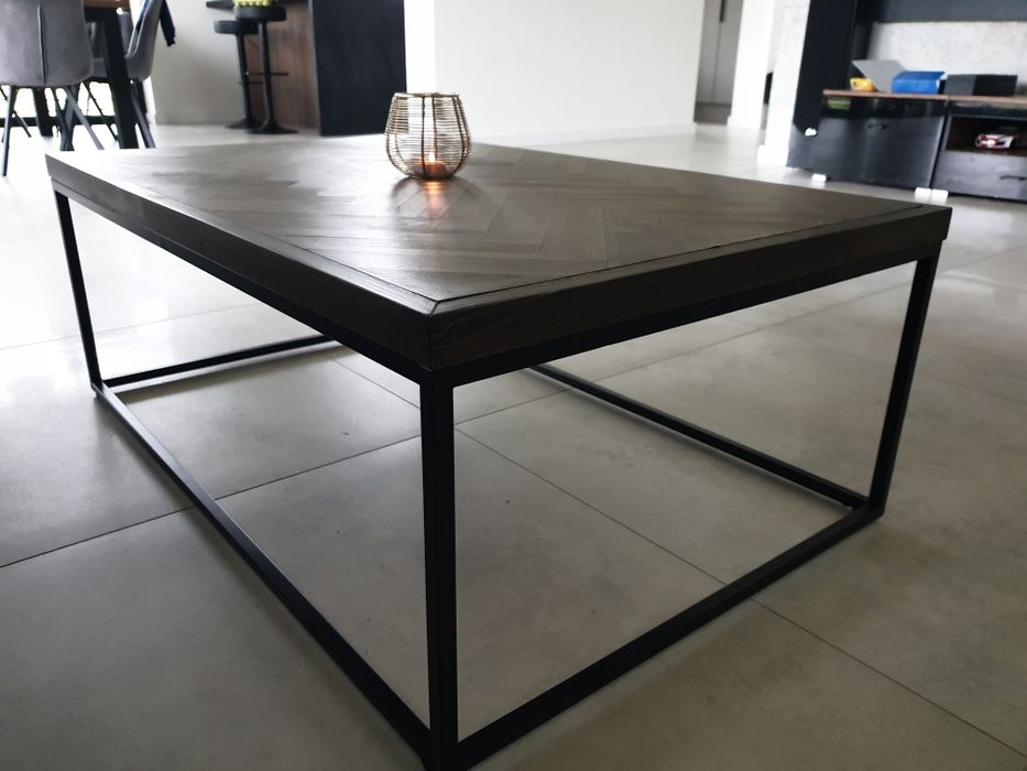 Stolik kawowy z litego drewna w jodełke 65x100x38cm