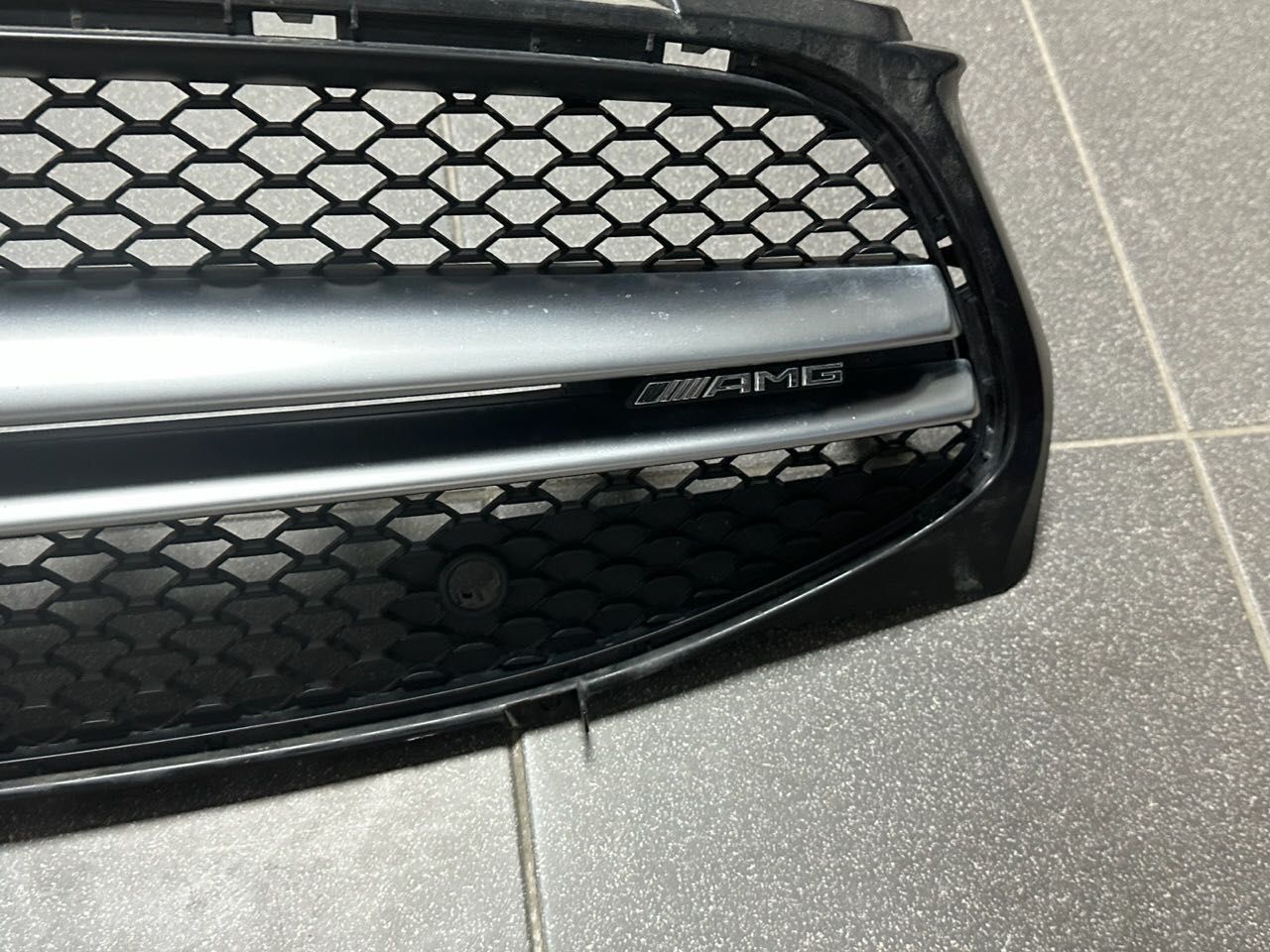 Grill atrapa Mercedes CLA 35 amg - oryginał 2020r