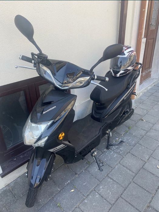 Aluguer scooter elétrica - Não é necessário carta de condução