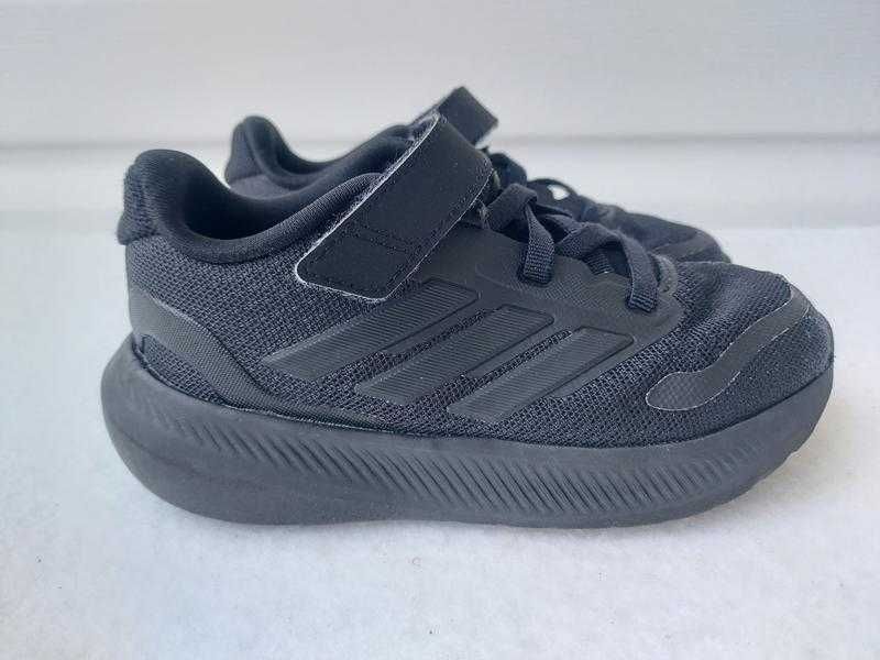 Дитячі чорні кросівки runfalcon 5 kids