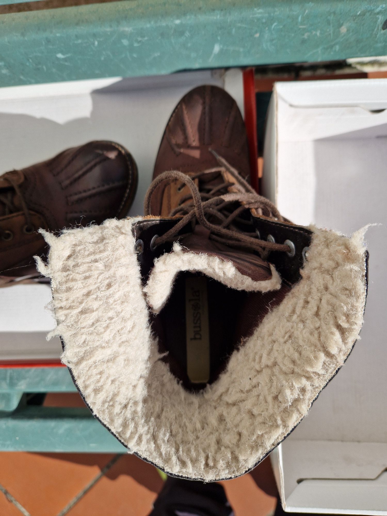 Bota inverno tamanho 38 com pêlo quentes e confortaveis