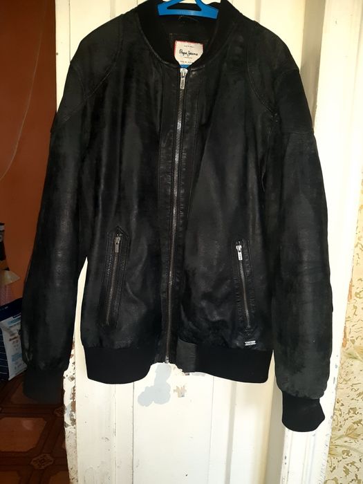 Чоловіча шкіряна куртка