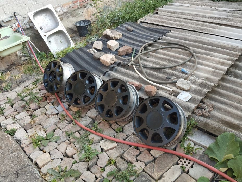 Титаны в хорошем состоянии R14