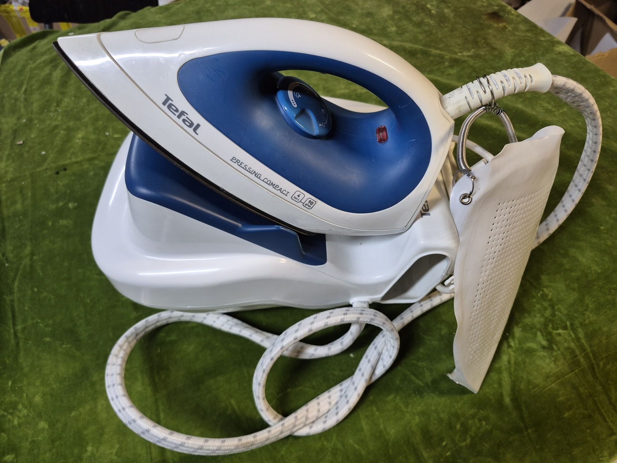 Stacja parowa Tefal Presing Compact GV5010