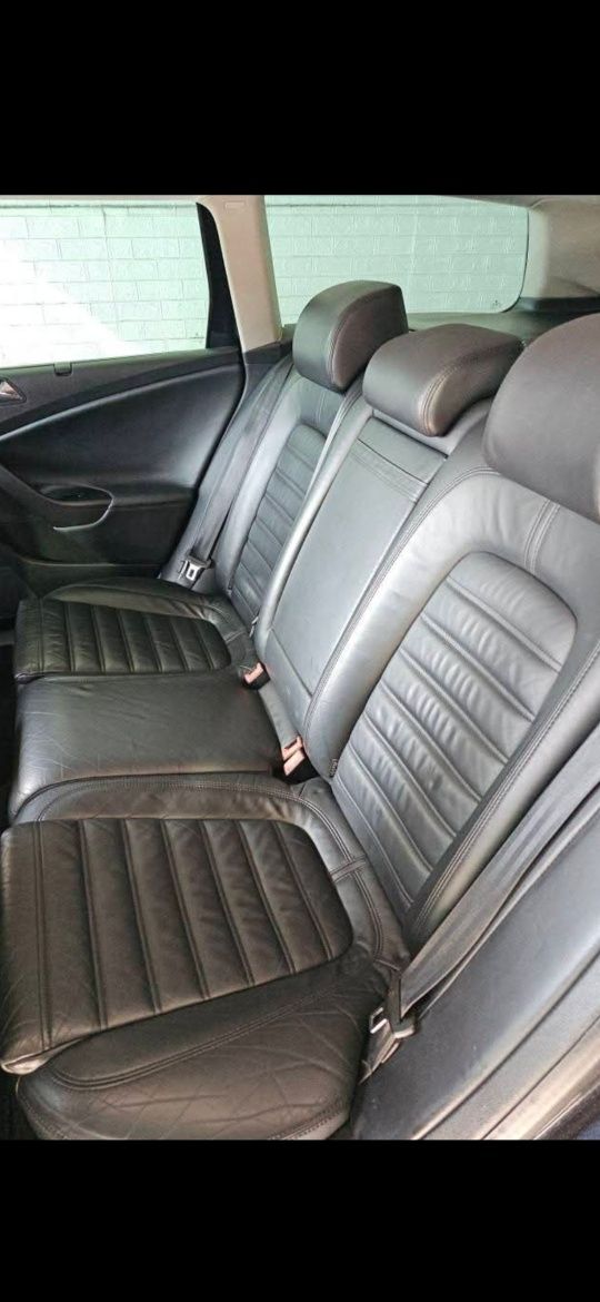 Vw Passat Variant 2.0 tdi Highline de 170 cv

Nacional