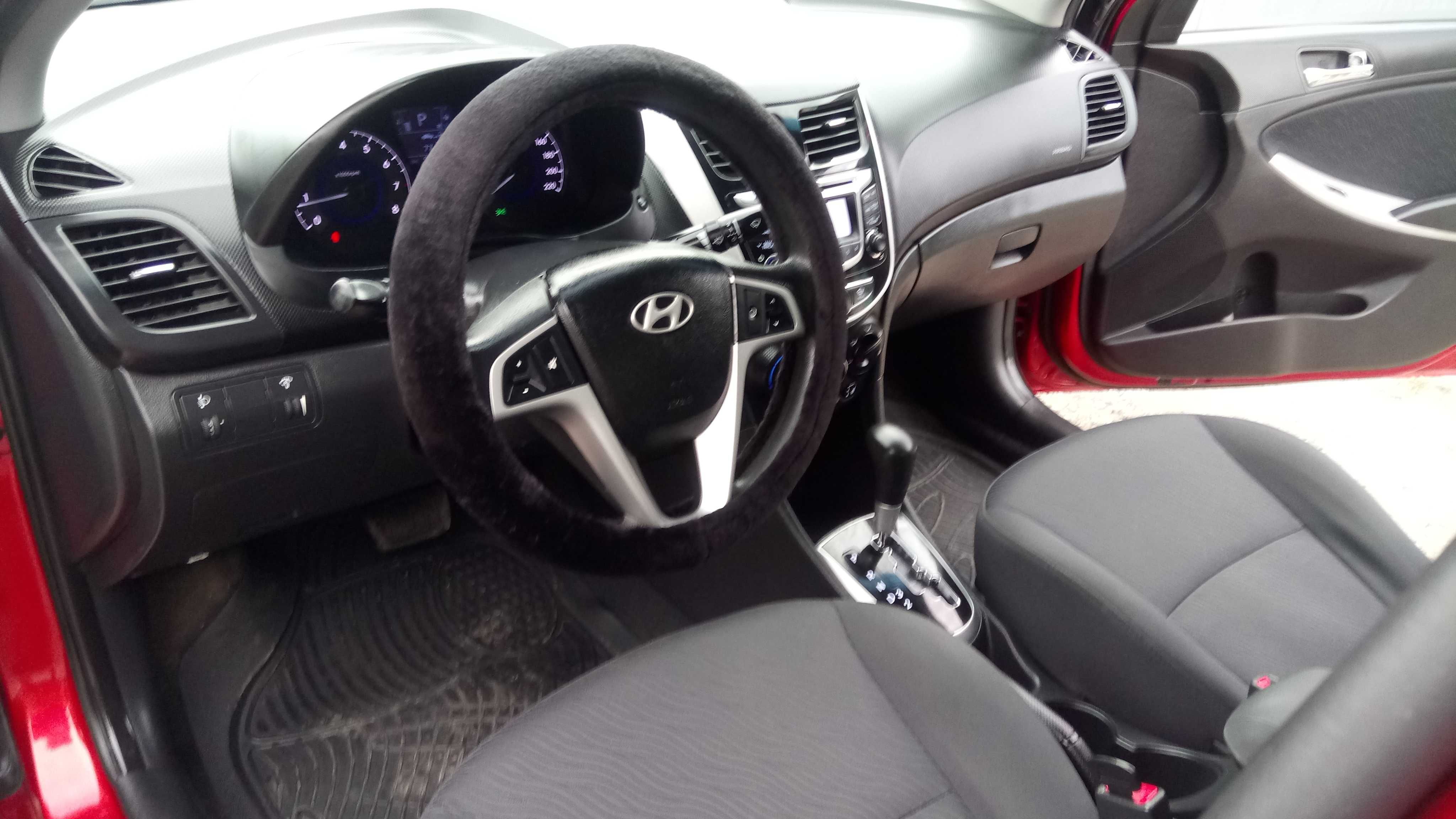 Хюндай акцент автомат 1,6 бензин Hyundai Accent automat 2011 год авто