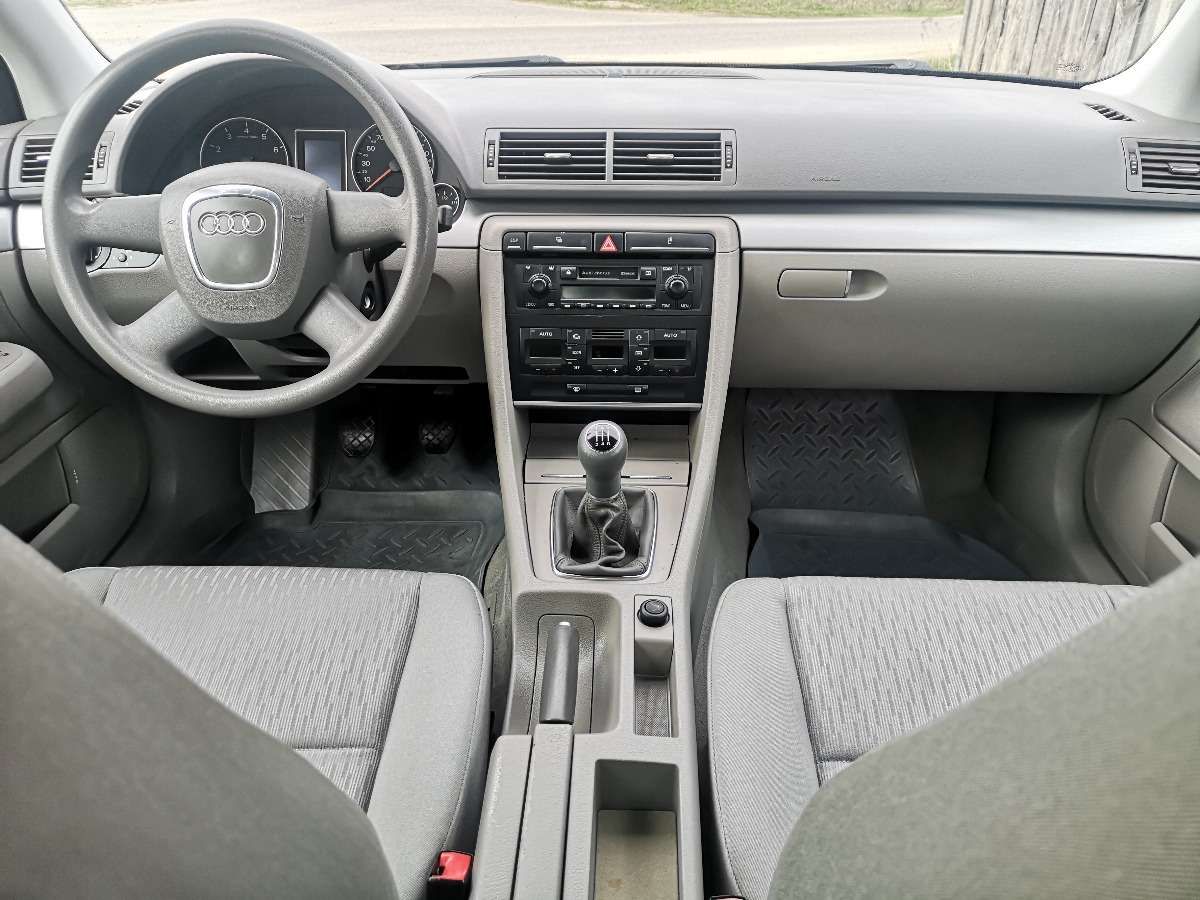 Audi A4 B7 1.6MPI Benzyna ! Sedan ! Czarne ! Sprowadzone z Niemiec !