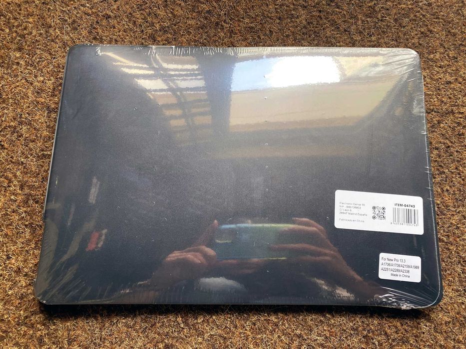 Capa protectora para Macbook Pro 13 (A1706, A1708, A1989, A2159)