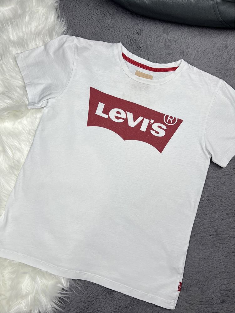 Жіноча футболка від Levi’s
