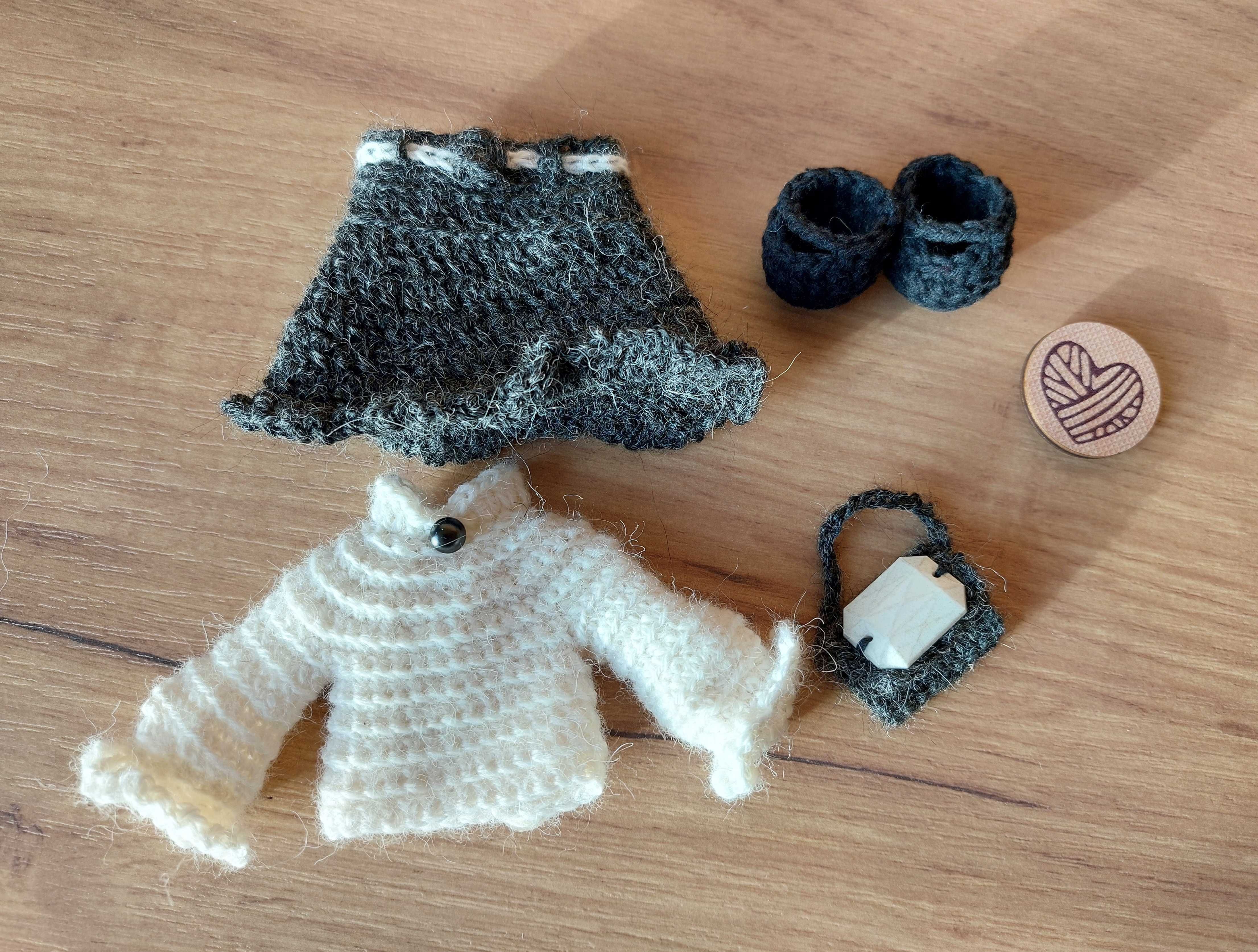 Ubranko dla laki szydełko handmade
