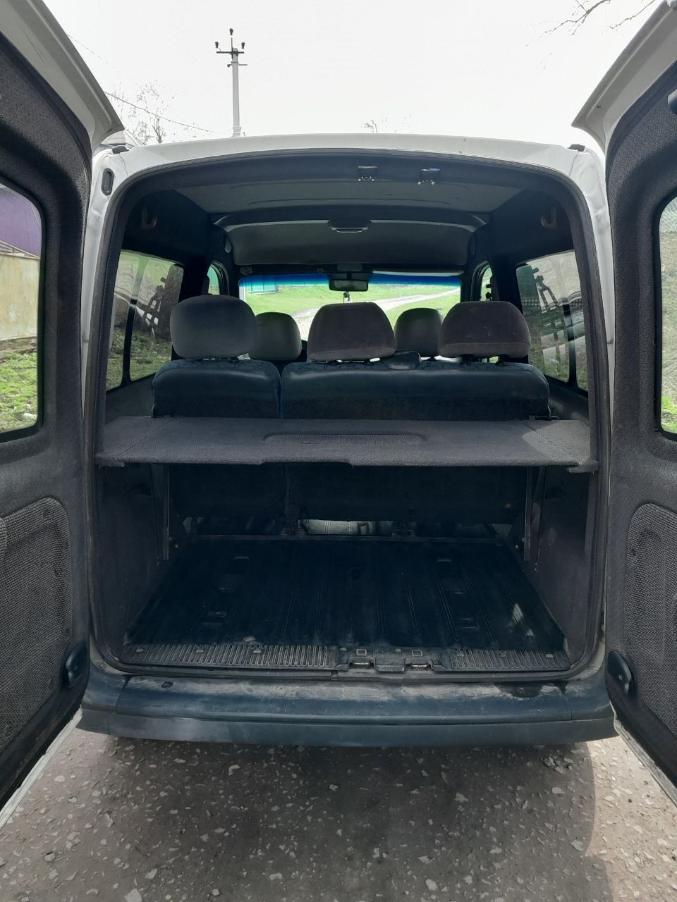 Продам машину Renault Kangoo