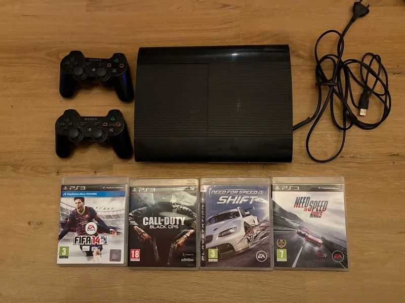 PlayStation 3 super slim 500gb zestaw 4 gier 2 pady sony igła ps3
