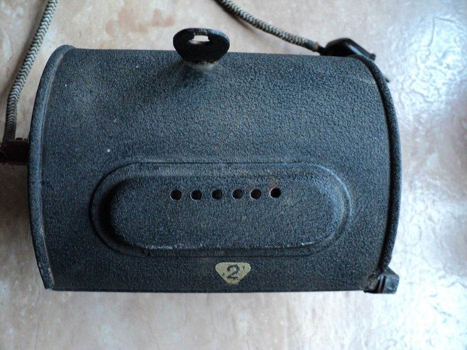 Lampa do ciemni sygnowana