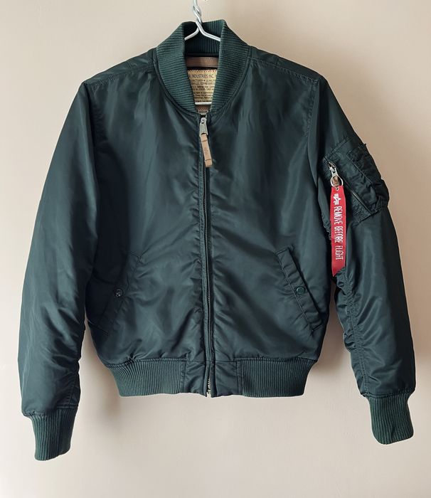 Бомбер Alpha Industries MA-1 BOMBER JACKET