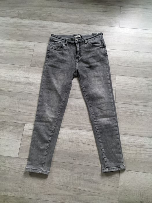 Джинси жіночі нові розмір L.