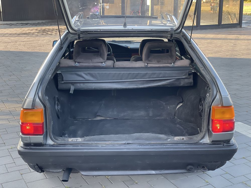 Audi 100 c3 2.3E