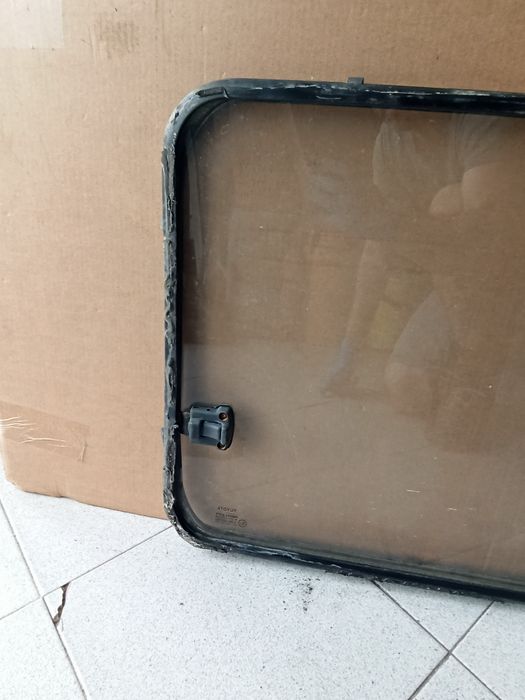 Vidros lateral Toyota Hiace