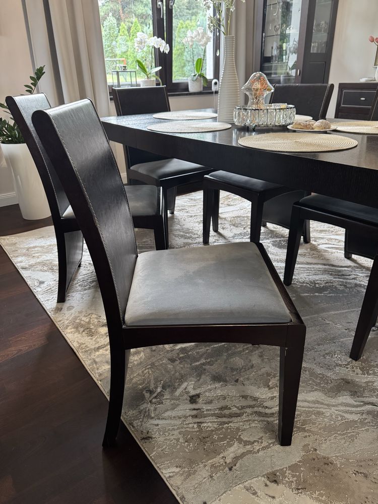 Stol jadalny plus krzesla , marka Vinotti, wenge