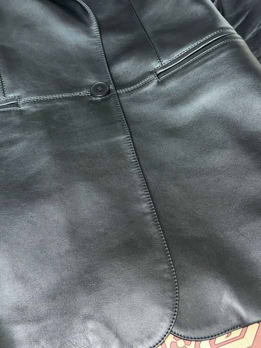 Кожаный пиджак Artem Smirnov.