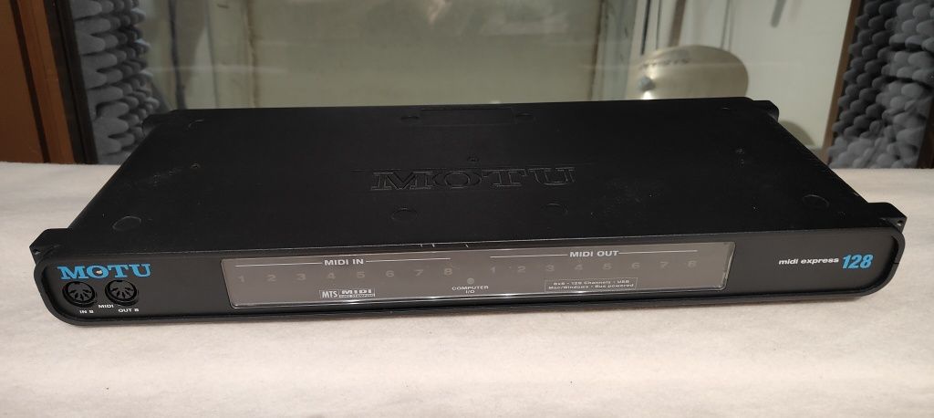 Motu midi express 128
