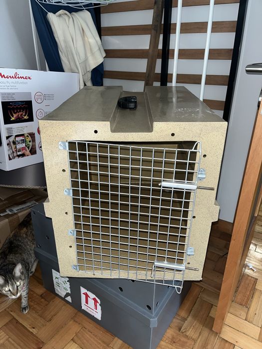 Caixa de transporte PET - Padrao IATA