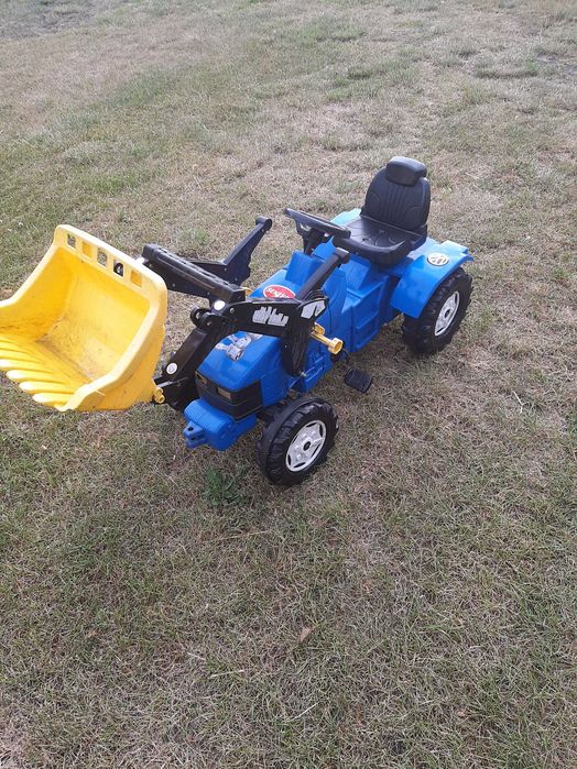 Ciągnik\traktor na pedały rolly toys new holland