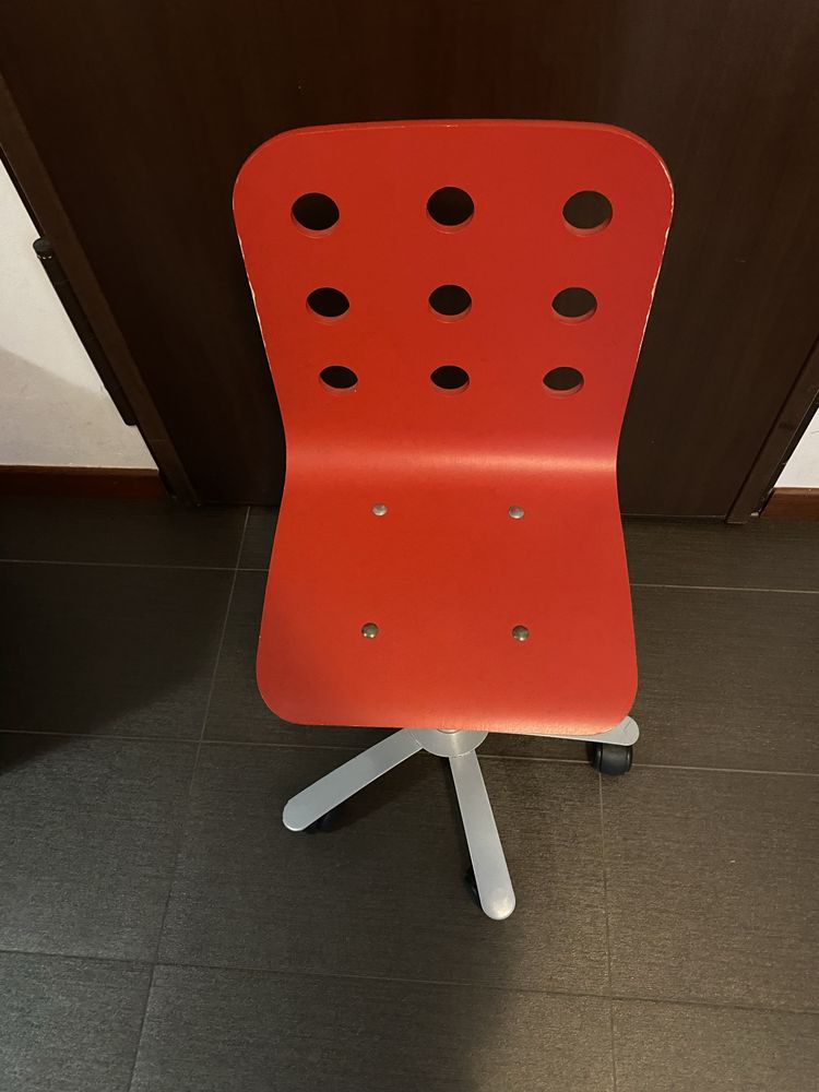 Krzesła obrotowe na kolka IKEA  do biurek dla dzieci i mlodziezy