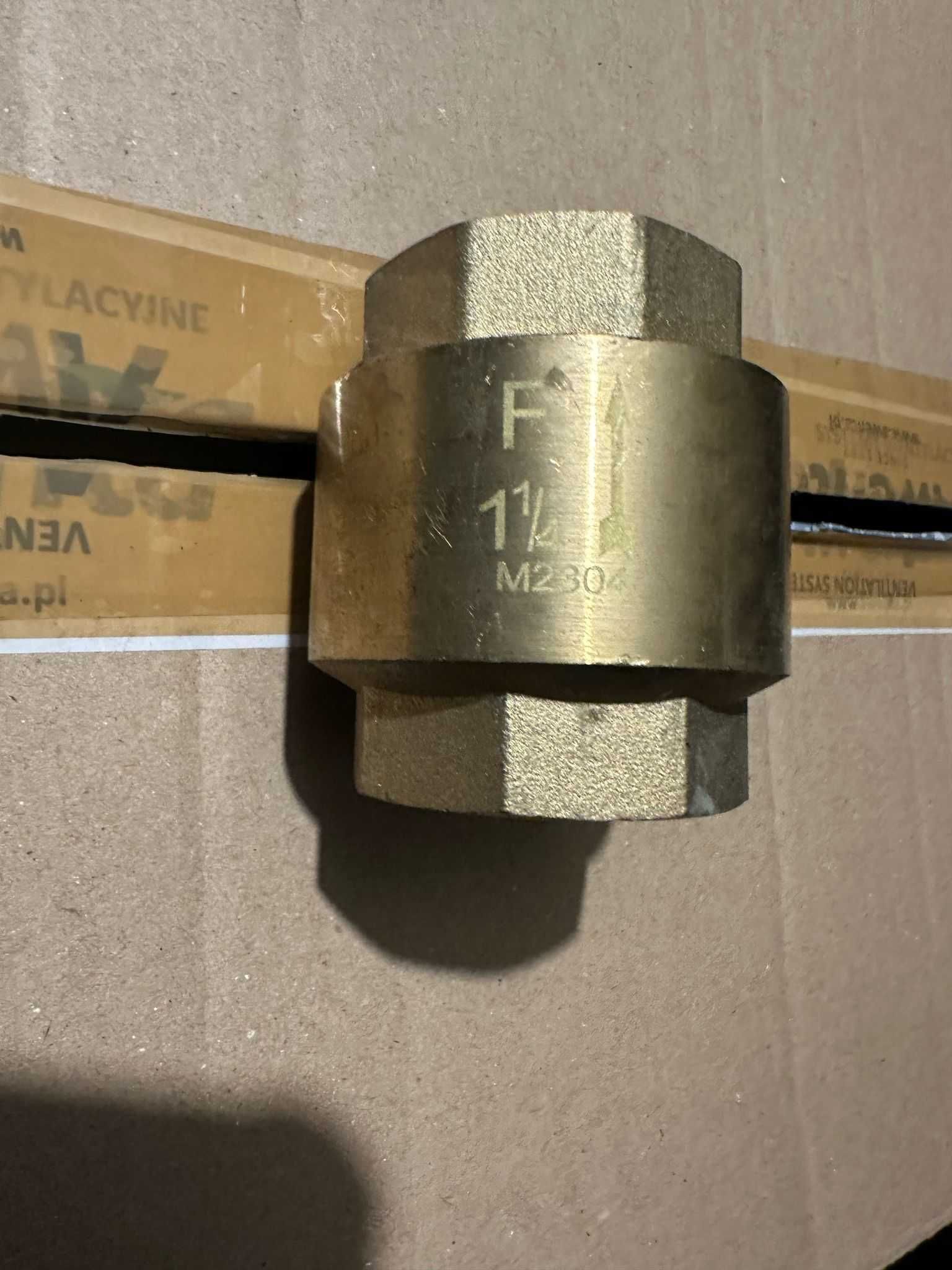 Zawór zwrotny 1 1/4" do pomp i inne