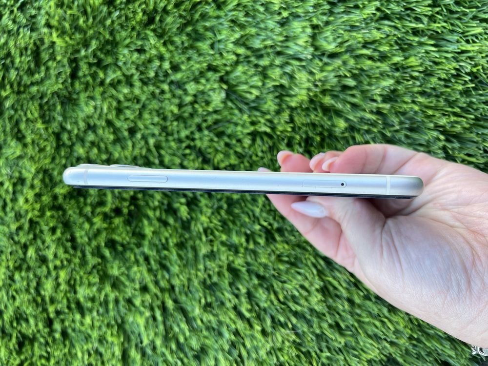 Vendo Iphone 11 em excelente estado.