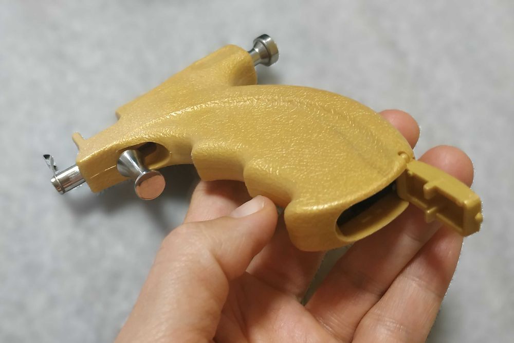 Профессиональный пистолет для пирсинга