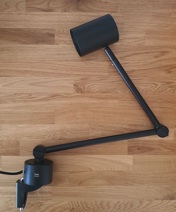 Lampka biurkowa Nymane