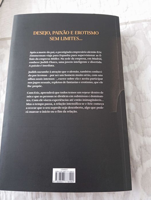 "Pede-me o que quiseres" e "E tenta agora esquecer o meu beijo"