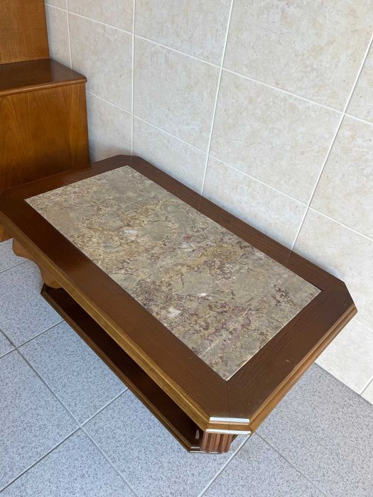 Conjunto de móvel de tv e mesa de centro
