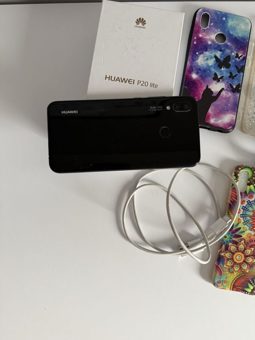 Huawei P20 lite + etui