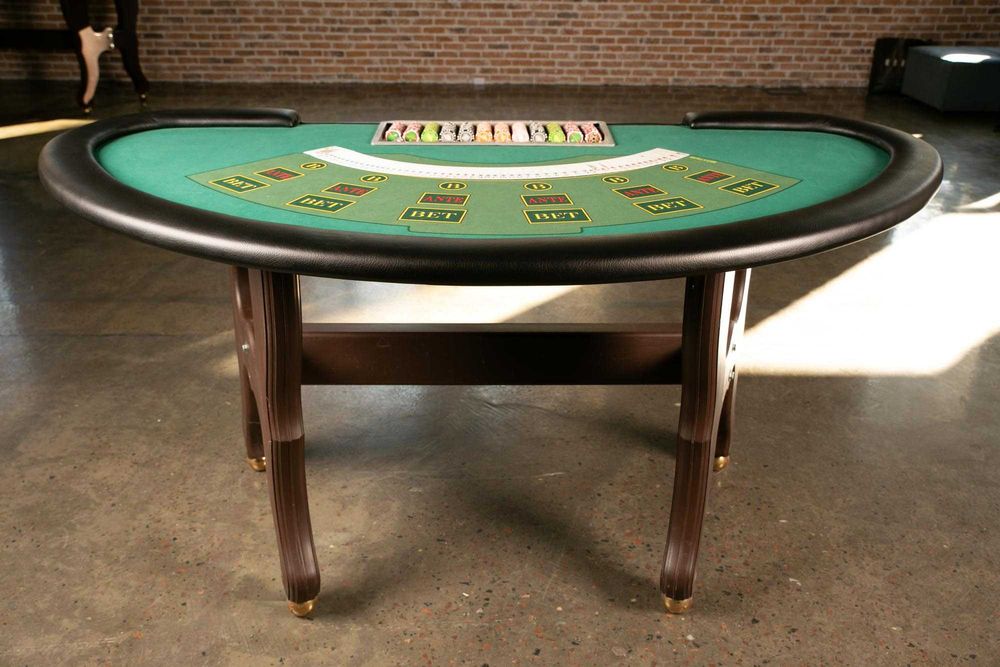 Столи для казино б/у. Ціна договірна!