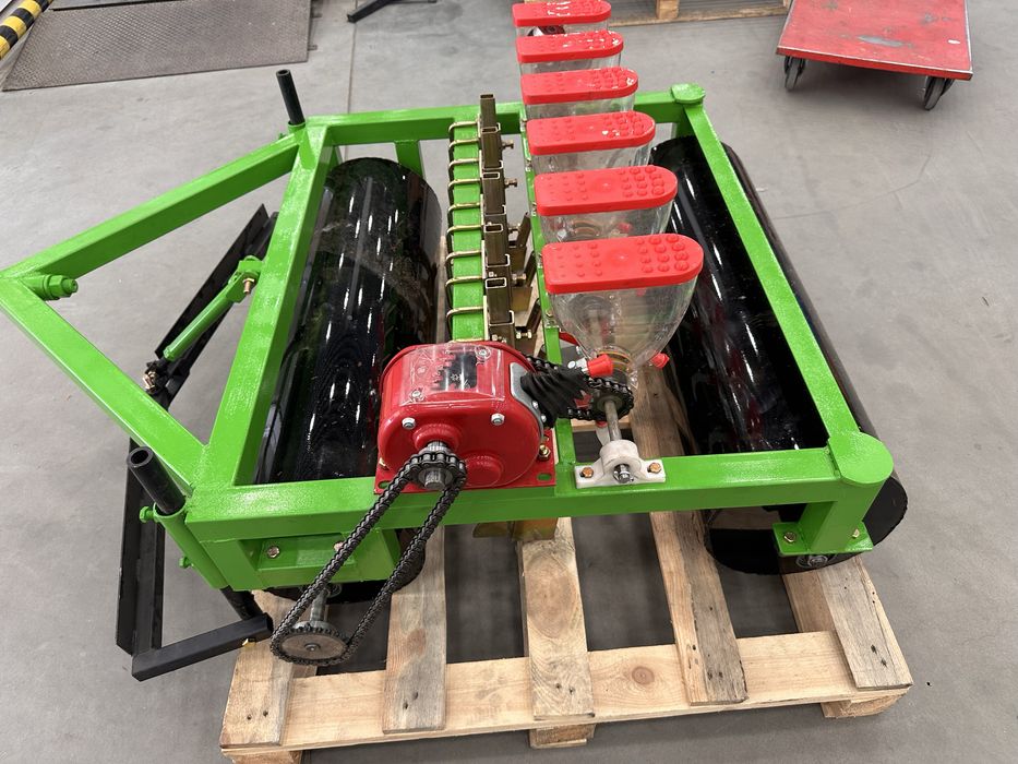 Сівалка овочева точного висіву на 6 рядків