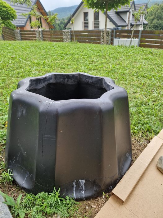 Duże  donice 2 sztuki donice betonowa fi 50 cm wys.33cm kraków