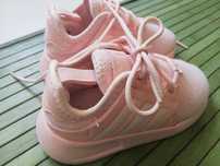 Ténis adidas novos para menina n23