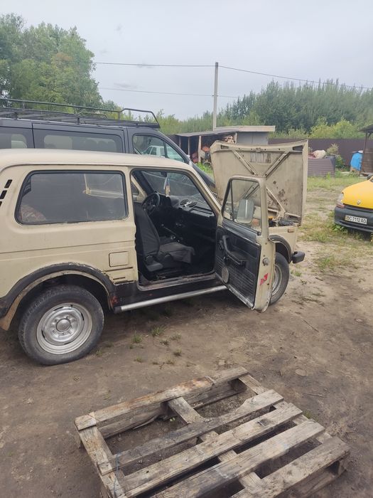 Нива 1986року 1.6мотор