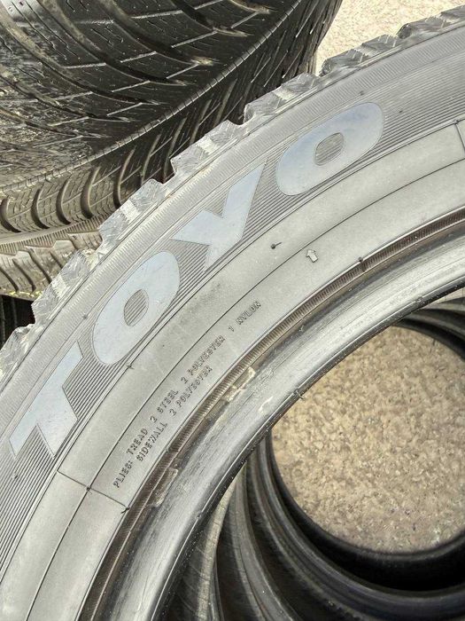 Шини Б/У 225/55 R18 Toyo