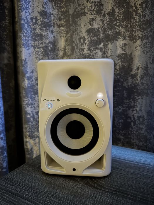 Студийные мониторы Pioneer DM 40 d BT | Колонки | Версия с блютузом