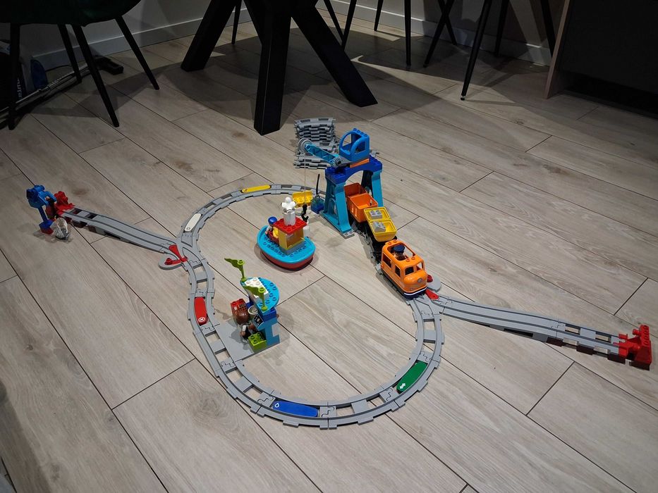 LEGO DUPLO 10875 Pociąg towarowy z dźwiękiem