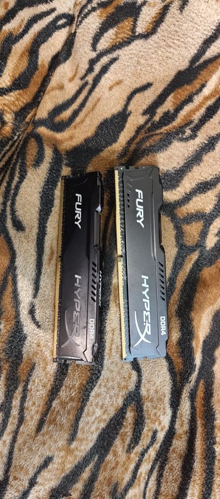 Продам модуль пам'яті HYPERX Fury Black DDR4 2400MHz 16GB Kit 2x8GB