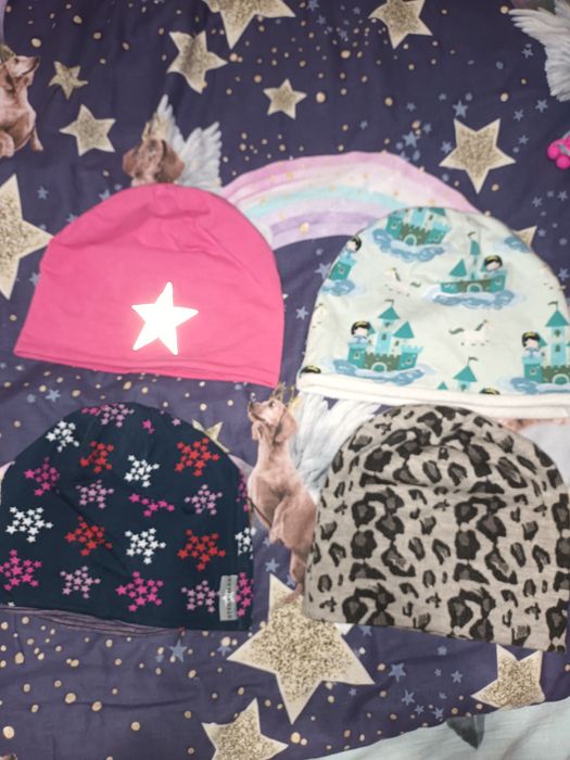 Шапка Шапки для девочки . 150 ГРн все