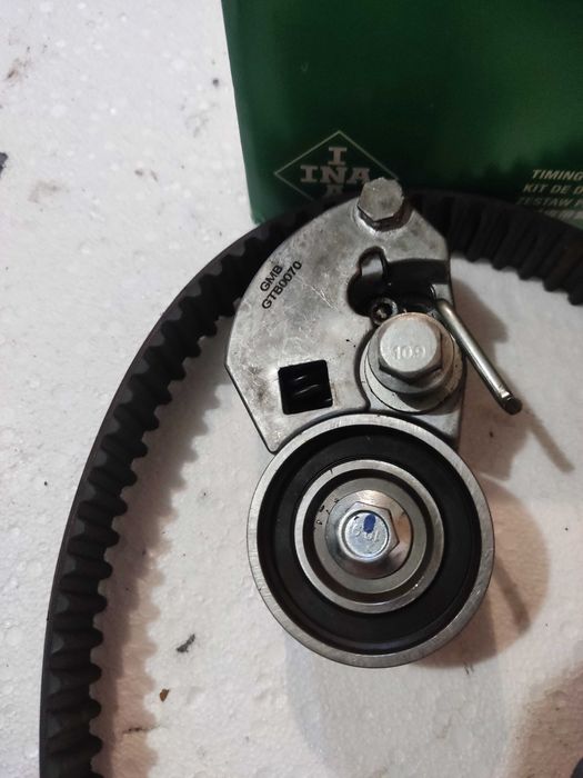 Rozrząd silnika Hyundai 2,0 Crdi