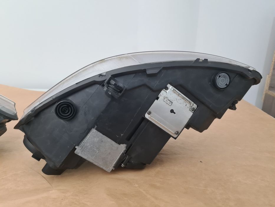 Opticas / Faróis Xenon Seat Leon 1p fase2