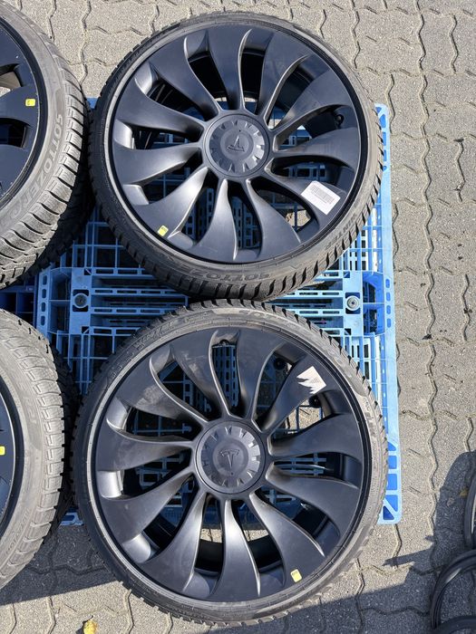 Диски комплект Tesla Model Y /R21 performance